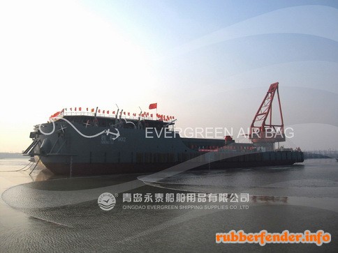 SINOPEC Pipelaying Barge Launching 